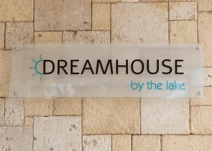 The Dreamhouses By The Lake